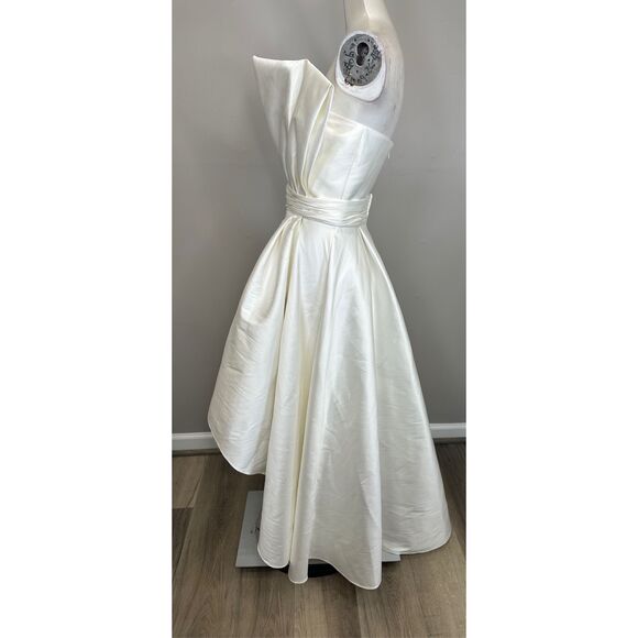 Sachin & Babi Tara Gathered High-Low Gown Size US 2 $795 - Picture 6 of 10